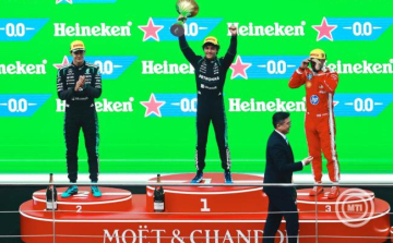 Kínai Nagydíj - Újabb kettős Mercedes-siker, Antonelli nyert Sanghajban