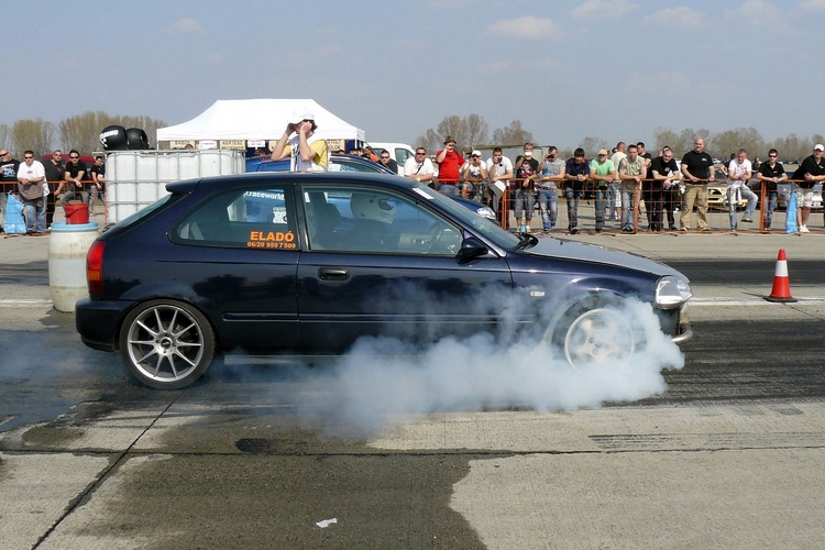 Turbosinger és a Dragracing