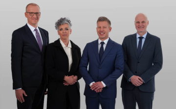 Tarr Zoltánt és Tanács Zoltánt is miniszternek kérte fel Magyar Péter